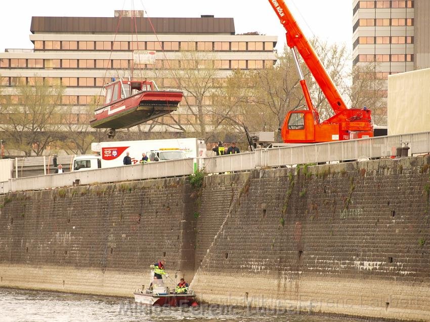 Wartungsarbeiten Rettungsboot Ursula P32.JPG